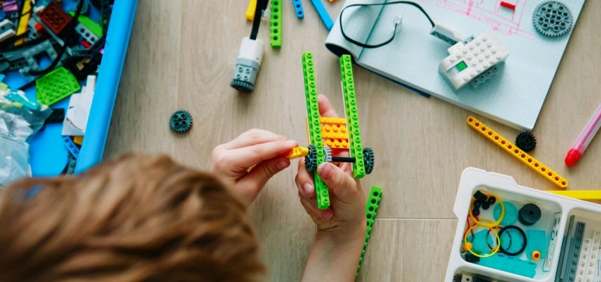 LEGO Technic pod choinkę – idealny prezent dla małych i dużych chłopców